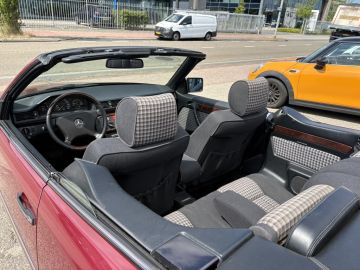 Mercedes-Benz 300