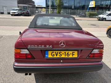 Mercedes-Benz 300