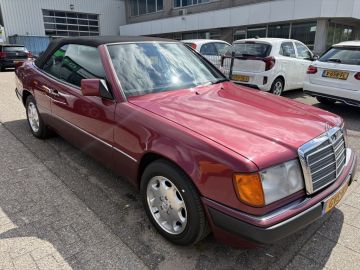 Mercedes-Benz 300