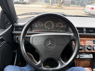 Mercedes-Benz 300