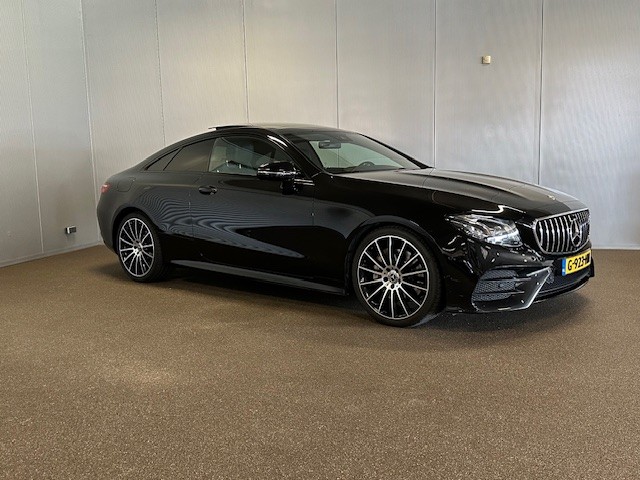 Mercedes-Benz E-Klasse Coupé 300 AMG STYLING-PANORAMA-NIGHT-CAMERA-TREKHAAK-COMPLEET