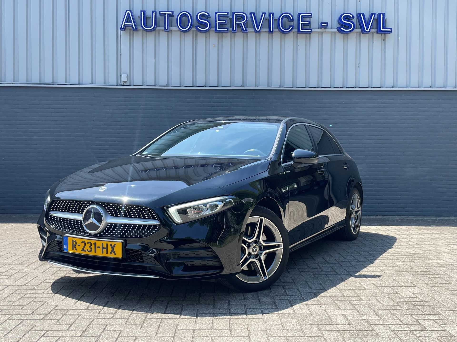Mercedes-Benz A-Klasse 250 e AMG-style - Trekhaak - Camera - Apple car play etc etc!