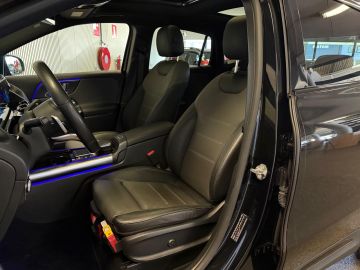 Mercedes-Benz GLA 250 4-Matic AMG STYLING-PANORAMA-MEMORY-DISTRONIC-HEAD UP-ZEER CO
