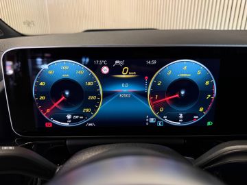Mercedes-Benz GLA 250 4-Matic AMG STYLING-PANORAMA-MEMORY-DISTRONIC-HEAD UP-ZEER CO