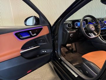 Mercedes-Benz C-Klasse 300e AMG STYLING-PANORAMA-HEAD UP-MEMORY-DISTRONIC-COMPLEET