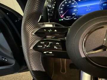 Mercedes-Benz C-Klasse 300e AMG STYLING-PANORAMA-HEAD UP-MEMORY-DISTRONIC-COMPLEET