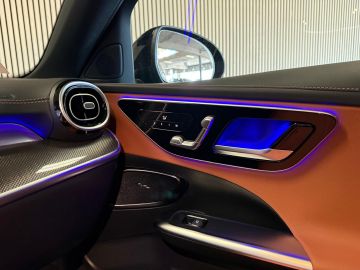 Mercedes-Benz C-Klasse 300e AMG STYLING-PANORAMA-HEAD UP-MEMORY-DISTRONIC-COMPLEET