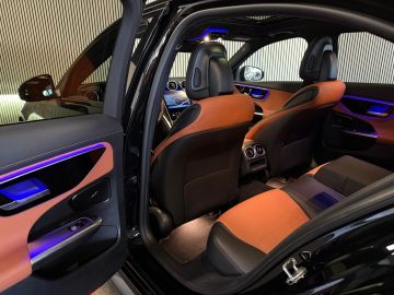 Mercedes-Benz C-Klasse 300e AMG STYLING-PANORAMA-HEAD UP-MEMORY-DISTRONIC-COMPLEET
