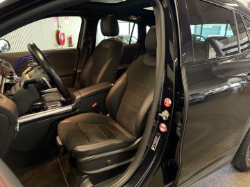 Mercedes-Benz GLA 180 AMG STYLING-PANODAK-MEMORY-NIGHT-MULTIBEAM-WIDESCREEN-COMPLEE