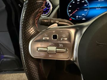 Mercedes-Benz GLA 180 AMG STYLING-PANODAK-MEMORY-NIGHT-MULTIBEAM-WIDESCREEN-COMPLEE