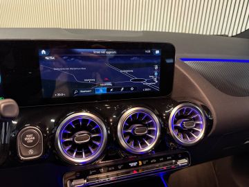 Mercedes-Benz GLA 180 AMG STYLING-PANODAK-MEMORY-NIGHT-MULTIBEAM-WIDESCREEN-COMPLEE