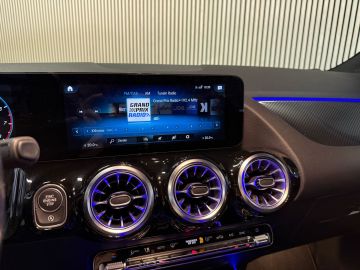 Mercedes-Benz GLA 180 AMG STYLING-PANODAK-MEMORY-NIGHT-MULTIBEAM-WIDESCREEN-COMPLEE