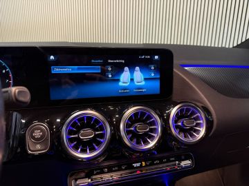 Mercedes-Benz GLA 180 AMG STYLING-PANODAK-MEMORY-NIGHT-MULTIBEAM-WIDESCREEN-COMPLEE