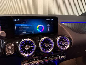 Mercedes-Benz GLA 180 AMG STYLING-PANODAK-MEMORY-NIGHT-MULTIBEAM-WIDESCREEN-COMPLEE