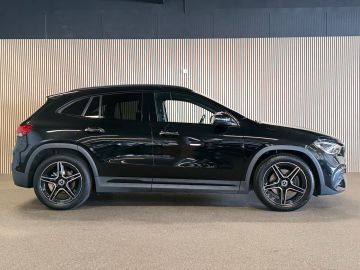 Mercedes-Benz GLA 180 AMG STYLING-PANODAK-MEMORY-NIGHT-MULTIBEAM-WIDESCREEN-COMPLEE