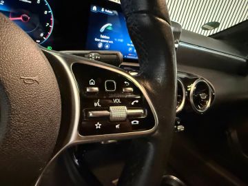 Mercedes-Benz A-Klasse 200 Progressive-WIDESCREEN-APPLE CARPLAY-CAMERA-STOELCOMFORT-COMP