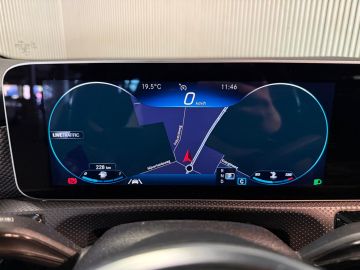 Mercedes-Benz A-Klasse 200 Progressive-WIDESCREEN-APPLE CARPLAY-CAMERA-STOELCOMFORT-COMP
