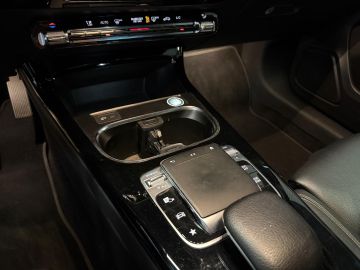 Mercedes-Benz A-Klasse 200 Progressive-WIDESCREEN-APPLE CARPLAY-CAMERA-STOELCOMFORT-COMP