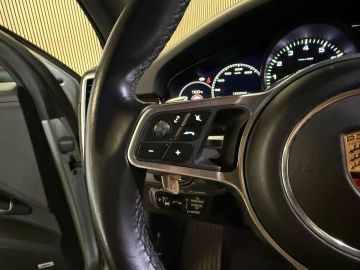 Porsche Cayenne 3.0 E-Hybrid SPORT DESIGN-PANO-SPORT CHRONO-14 VOUDIG-VIERWIELBES