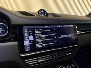 Porsche Cayenne 3.0 E-Hybrid SPORT DESIGN-PANO-SPORT CHRONO-14 VOUDIG-VIERWIELBES