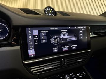 Porsche Cayenne 3.0 E-Hybrid SPORT DESIGN-PANO-SPORT CHRONO-14 VOUDIG-VIERWIELBES