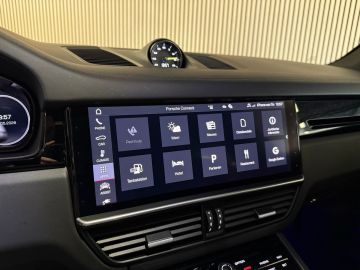 Porsche Cayenne 3.0 E-Hybrid SPORT DESIGN-PANO-SPORT CHRONO-14 VOUDIG-VIERWIELBES