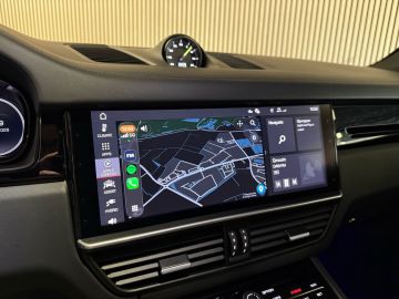 Porsche Cayenne 3.0 E-Hybrid SPORT DESIGN-PANO-SPORT CHRONO-14 VOUDIG-VIERWIELBES