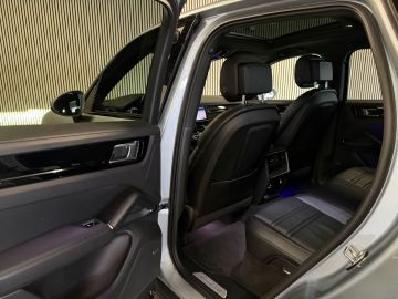 Porsche Cayenne 3.0 E-Hybrid SPORT DESIGN-PANO-SPORT CHRONO-14 VOUDIG-VIERWIELBES