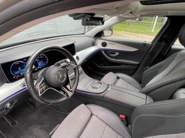 Mercedes-Benz E-Klasse 200 Avantgarde - Pano - 360gr. camera - Dodehoekassitent etc etc 
