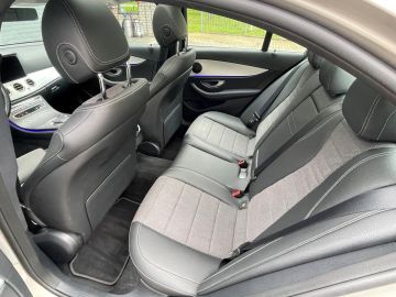 Mercedes-Benz E-Klasse 200 Avantgarde - Pano - 360gr. camera - Dodehoekassitent etc etc 