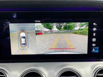 Mercedes-Benz E-Klasse 200 Avantgarde - Pano - 360gr. camera - Dodehoekassitent etc etc 