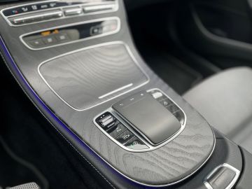 Mercedes-Benz E-Klasse 200 Avantgarde - Pano - 360gr. camera - Dodehoekassitent etc etc 