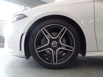 Mercedes-Benz A-Klasse sedan 180 automaat, Business Solution AMG pakket, Navigatie, Clim