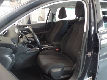 Peugeot 308 1.2 110pk PureTech Blue Lease 5drs, Airco, Navigatie, Cruise cont