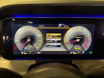Mercedes-Benz E-Klasse Cabrio 300 AMG STYLING-AIRSCARF-MEMORY-RIJPAKKET-WIDESCREEN-COMPL