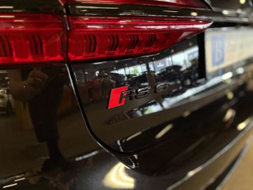 Audi RS6 4.0 TFSI Quattro 600 PK-DYNAMIC PLUS-KERAMISCH-AKRAPOVIC-PANORAMA