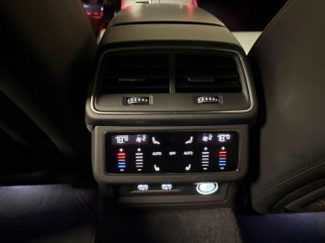 Audi RS6 4.0 TFSI Quattro 600 PK-DYNAMIC PLUS-KERAMISCH-AKRAPOVIC-PANORAMA