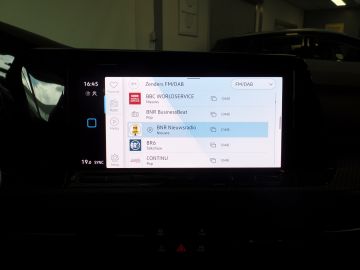 Volkswagen Golf 1.5 eTSI 2x R-Line automaat, 131pk!! Navigatie, Apple Carplay, Cl