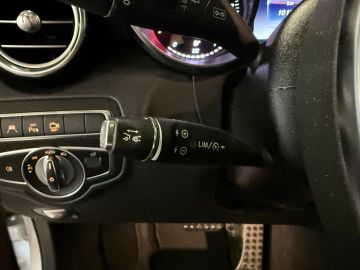 Mercedes-Benz GLC 250 4 Matic AMG STYLING-PANORAMA-RIJ PAKKET-BURMESTER-COMPLEET