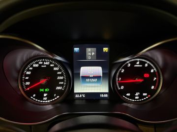 Mercedes-Benz GLC 250 4 Matic AMG STYLING-PANORAMA-RIJ PAKKET-BURMESTER-COMPLEET