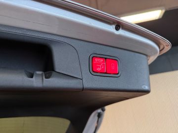 Mercedes-Benz GLC 250 4 Matic AMG STYLING-PANORAMA-RIJ PAKKET-BURMESTER-COMPLEET