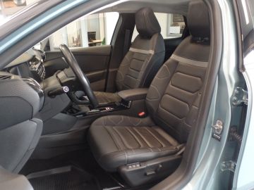 Citroën C4 5drs 1.2 Puretech Shine 130pk!!, Navigatie, Clima controle, Cruis