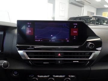 Citroën C4 5drs 1.2 Puretech Shine 130pk!!, Navigatie, Clima controle, Cruis