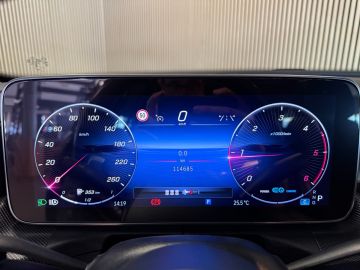 Mercedes-Benz C-Klasse Estate 220D AMG STYLING-PANORAMA-CAMERA-TREKHAAK-DODEHOEK-COMPLEE