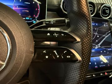 Mercedes-Benz C-Klasse Estate 220D AMG STYLING-PANORAMA-CAMERA-TREKHAAK-DODEHOEK-COMPLEE