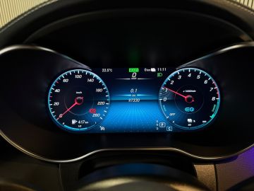 Mercedes-Benz GLC 300e 4 Matic-AMG STYLING-PANORAMA-MEMORY-BURMESTER-DIGI DASH-CAME