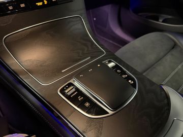 Mercedes-Benz GLC 300e 4 Matic-AMG STYLING-PANORAMA-MEMORY-BURMESTER-DIGI DASH-CAME