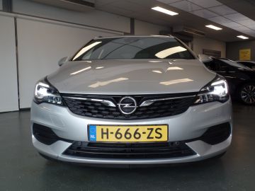 Opel Astra Sports Tourer 1.2 Elegance 130pk!!, Navigatie, Clima controle, Cr