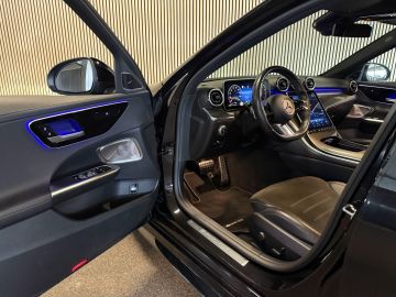 Mercedes-Benz C-Klasse 300 AMG STYLING-BURMESTER-TREKHAAK-NIGHT-SFEERVERLICHTING-MULTISP