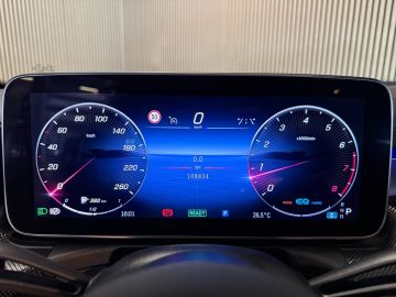 Mercedes-Benz C-Klasse 300 AMG STYLING-BURMESTER-TREKHAAK-NIGHT-SFEERVERLICHTING-MULTISP